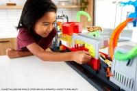11. Mattel Hot Wheels City Color Reveal Megamyjnia Atak Ośmiornicy HBY96