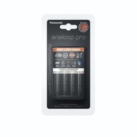 Ilustracja produktu Ładowarka Panasonic Smart & Quick K-KJ55HCD40E Czarna + 4 x AA Eneloop Pro