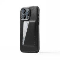 Ilustracja Mujjo Full Leather Wallet Case - etui skórzane do iPhone 15 Pro Max kompatybilne z MagSafe (black)