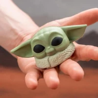 3. Gniotek Antystresowy Gwiezdne Wojny The Child (baby Yoda)