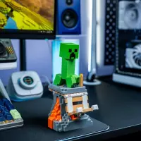 7. Stojak Minecraft - Creeper
