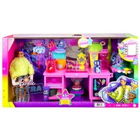 6. Mattel Barbie Extra Moda Zestaw Toaletka ze Światłem Lalka + Akcesoria GYJ70