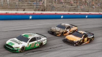 5. NASCAR Heat 4 - December Paid Pack (DLC) (PC) (klucz STEAM)