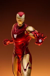 5. Lampa Marvel Iron-Man Diorama