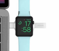 3. Adam Elements Omnia A1 - bezprzewodowa magnetyczna ładowarka do Apple Watch USB-C (biała)