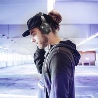3. Hama Słuchawki Nauszne Bluetooth "Spirit Calypso" Czarne