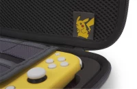 7. PowerA SWITCH/OLED/LITE Etui na Konsole Pokemon Pikachu 025
