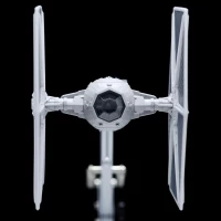 4. Lampka Biurkowa Gwiezdne Wojny Tie Fighter (wysokość: 60 cm)