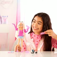 3. Mattel Lalka Dream Besties Lalka Modowa Malibu + Kosmetyczka HYC21