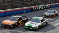 2. NASCAR Heat 4 - December Paid Pack (DLC) (PC) (klucz STEAM)