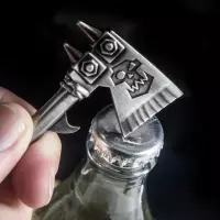3. Otwieracz do Butelek - Warhammer 40,000 - Topór Orków