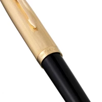 4. Parker Długopis 51 Deluxe Czarny GT 2123513