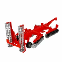 3. Mega Creative Traktor Z Akcesoriami 500544