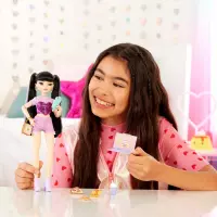 3. Mattel Lalka Dream Besties Lalka Modowa Renee Blogerka Kulinarna HYC24