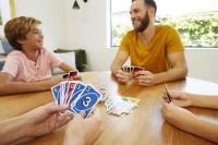 6. Mattel Uno Deluxe K0888
