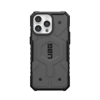 1. UAG Pathfinder Magsafe - obudowa ochronna do iPhone 15 Pro Max (silver)