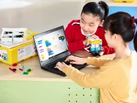 3. Zestaw LEGO SPIKE Prime dla klas 4-8 szkoły podstawowej