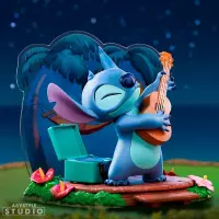 4. Figurka Disney Stitch -  Stitch z Gitarą