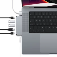 3. Satechi Pro Hub mini - Aluminiowy Hub z Podwójnym USB-C do MacBook Space Gray