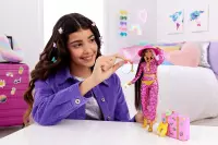 6. Barbie Extra Fly Lalka Podróżniczka z Walizką Safari HPT48