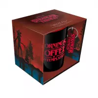 1. Zestaw Biwakowy Stranger Things: Kubek Metalowy + Brelok
