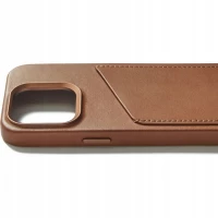 4. Mujjo Full Leather Wallet Case - etui skórzane do iPhone 15 Pro kompatybilne z MagSafe (tan)