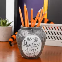 2. Przybornik na Biurko - Doniczka Miasteczko Halloween (świeci w ciemności)