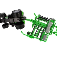 4.  Mega Creative Traktor Z Maszyną Rolniczą 394933