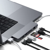 3. Satechi Pro Hub Max - Aluminiowy Hub z Podwójnym USB-C do MacBook Space Gray