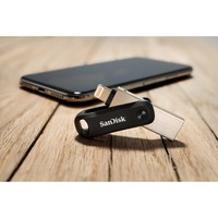 12. SanDisk iXpand 128GB USB Flash drive iPhone iPad