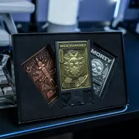 8. Rick and Morty Zestaw: Stojak na telefon +3x Płytki Digiplates