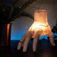 6. Lampka Wednesday - Rączka
