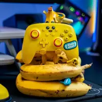 7. Stojak Fortnite: Peely
