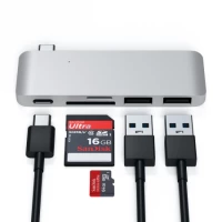 2. Satechi Type-C USB Passthrough Hub - aluminiowy Hub do urządzeń mobilnych USB-C Silver