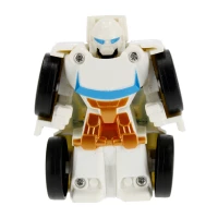 8. Mega Creative Robot Auto 2w1 Mix 481614