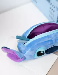 6. Piórnik Pluszowy Disney Stitch