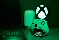 7. Lampka / Stojak Xbox Ikon 