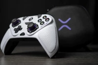 16. VICTRIX Pad Przewodowy Gambit Tournament Xbox One/Xbox Series X/PC