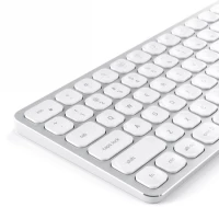 2. Satechi Aluminum Wired Keyboard - aluminiowa klawiatura z układem numerycznym USB-A Silver