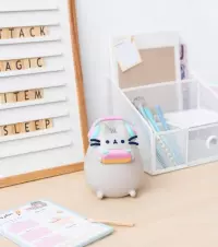 4. Lampka Nocna Pusheen Gracz