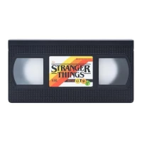 1. Lampka Stranger Things VHS Logo