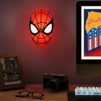 5. Lampka ścienno-biurkowa Marvel Spiderman Maska 15 cm
