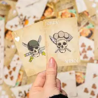 5. Karty do Gry One Piece w Ozdobnej Puszce