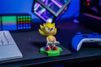 9. Stojak na Słuchawki Sonic The Hedgehog - Super Sonic