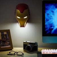 7. Lampka Ścienno-biurkowa Marvel Iron Man - 22 cm
