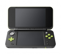 1. Konsola New Nintendo 2DS XL Black & Lime Green + Mario Kart 7